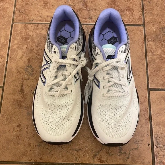 New Balance size 7 in white with black, lavender and light blue. - Picture 4 of 4